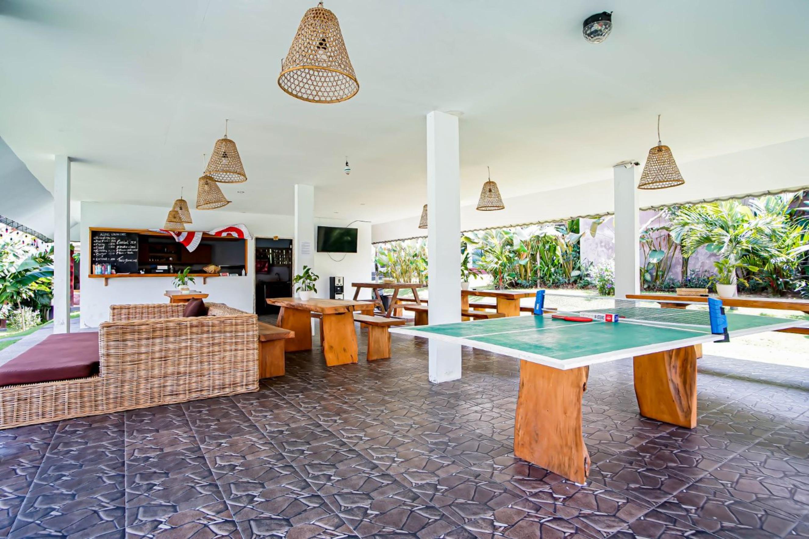 Agung Wiwin Homestay & Restaurant Mengwi Εξωτερικό φωτογραφία