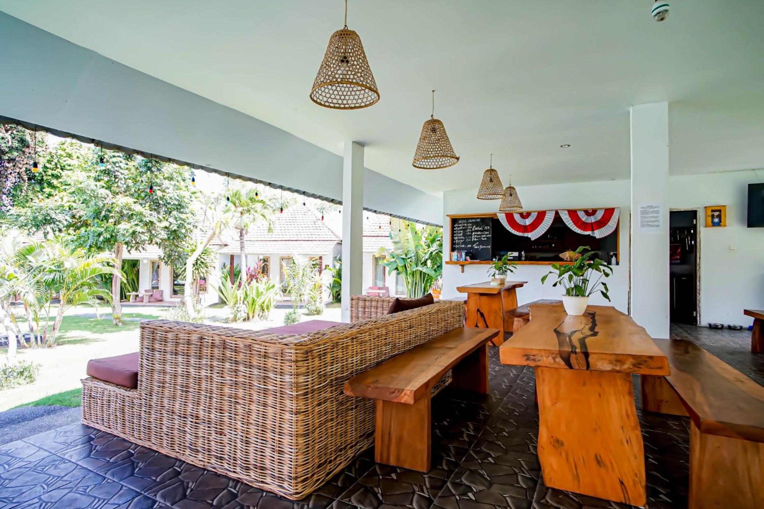 Agung Wiwin Homestay & Restaurant Mengwi Εξωτερικό φωτογραφία