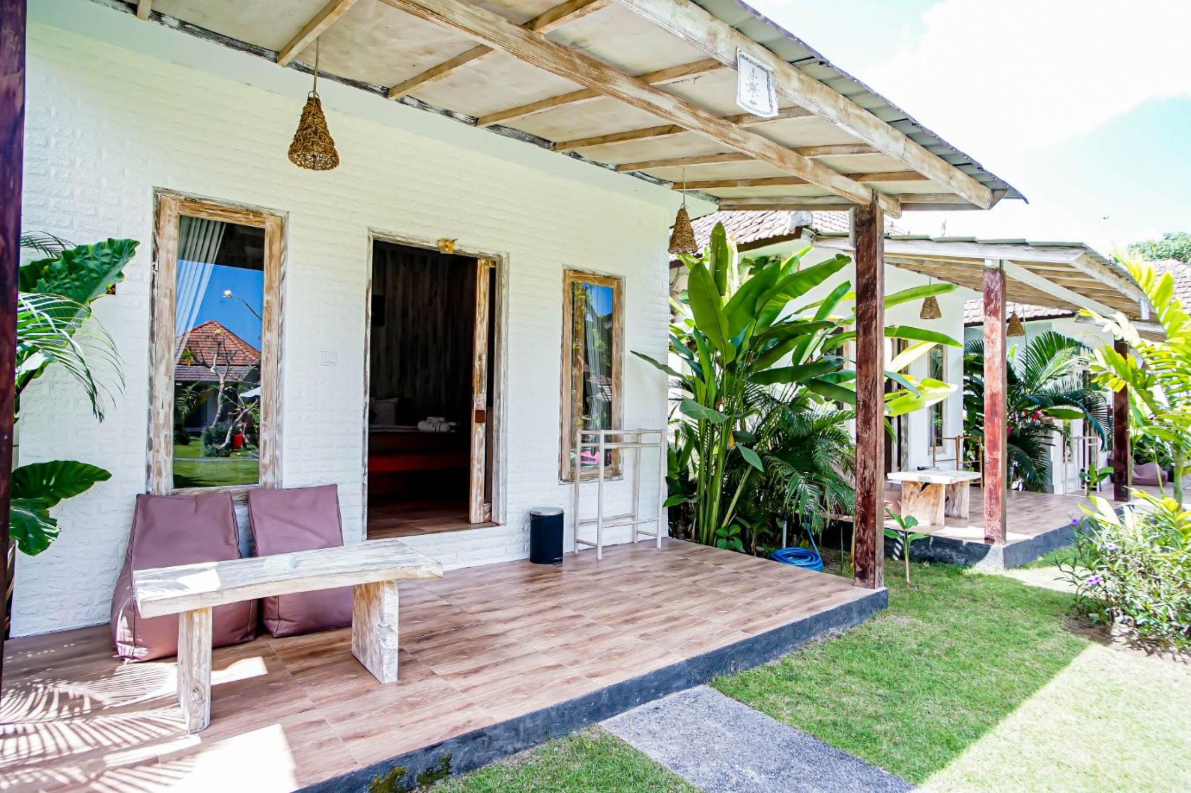 Agung Wiwin Homestay & Restaurant Mengwi Εξωτερικό φωτογραφία