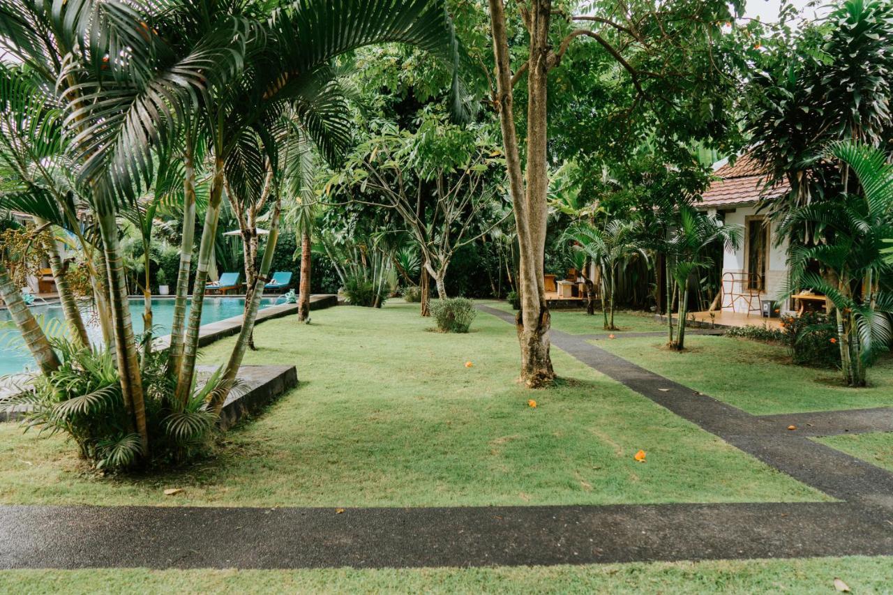 Agung Wiwin Homestay & Restaurant Mengwi Εξωτερικό φωτογραφία