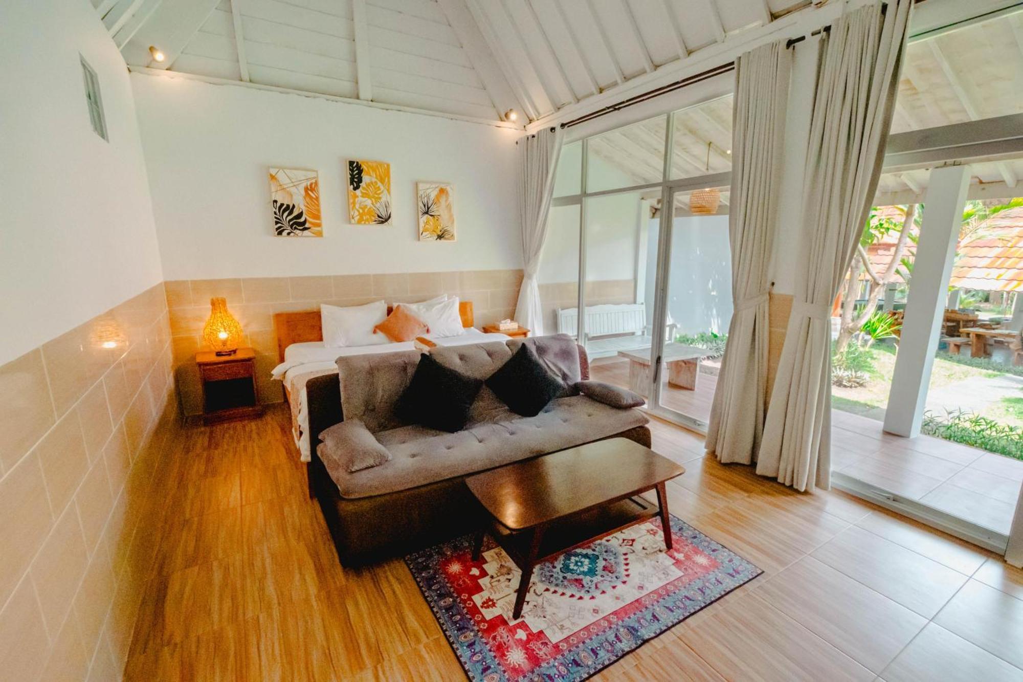 Agung Wiwin Homestay & Restaurant Mengwi Εξωτερικό φωτογραφία