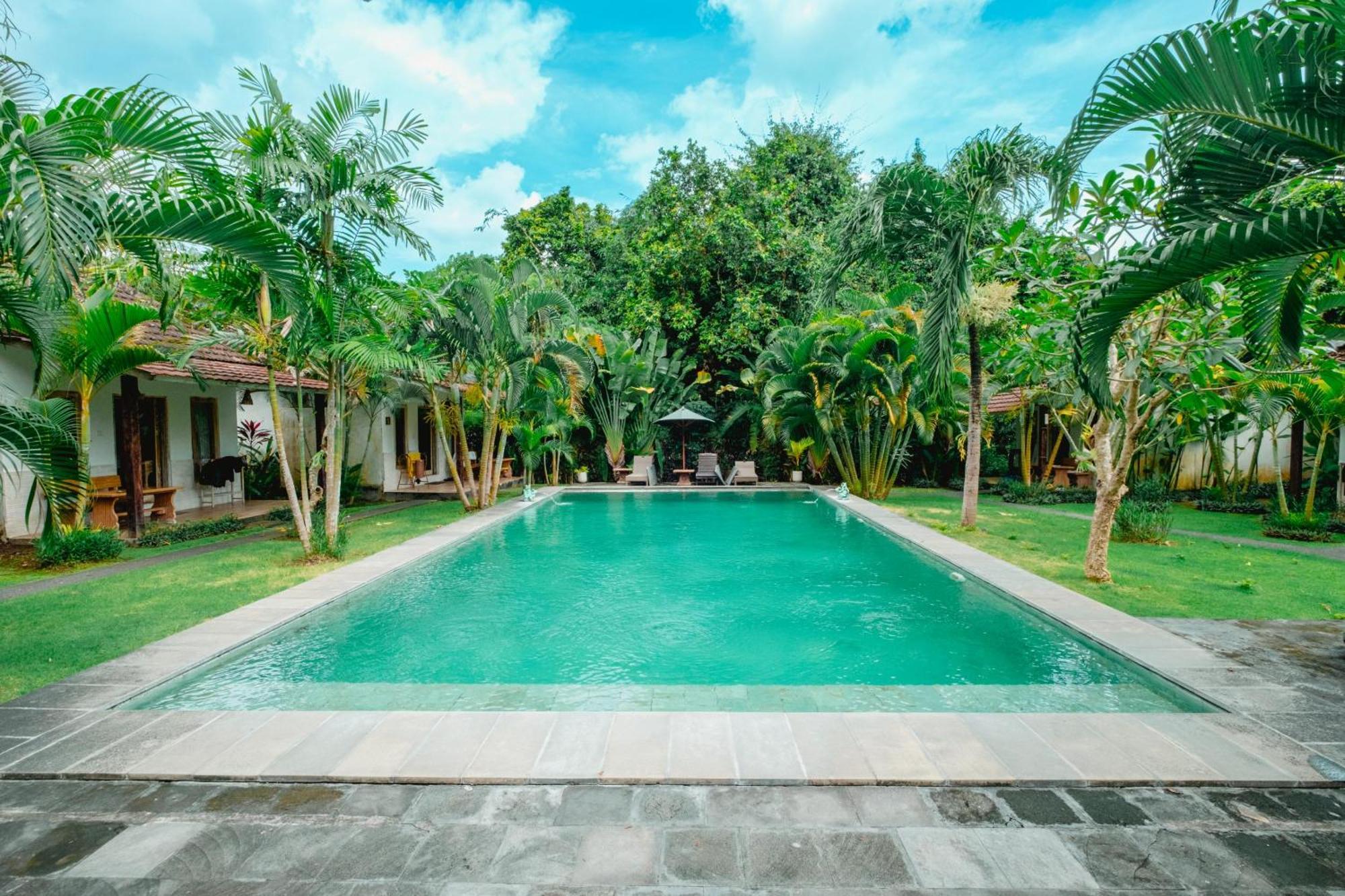 Agung Wiwin Homestay & Restaurant Mengwi Εξωτερικό φωτογραφία