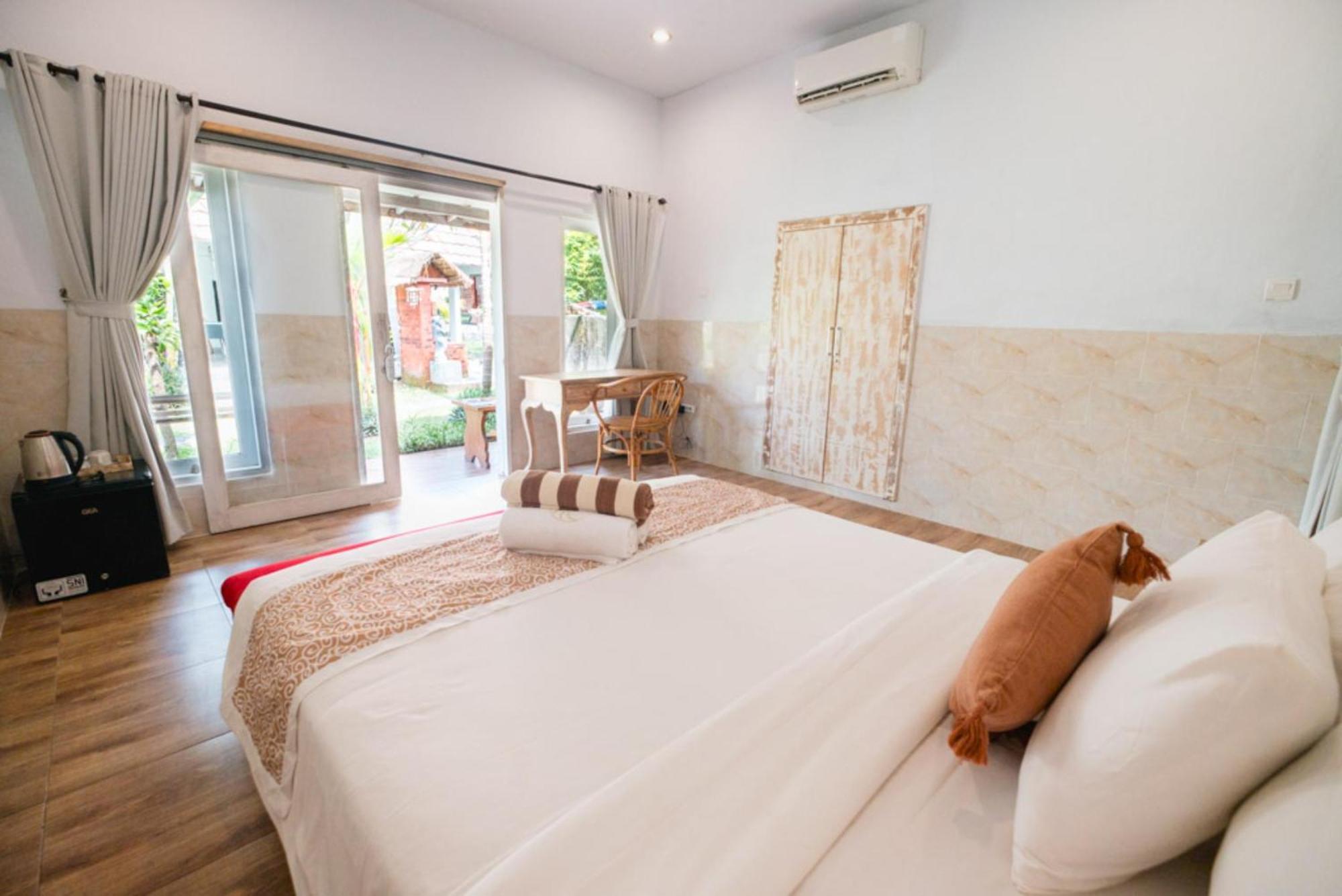 Agung Wiwin Homestay & Restaurant Mengwi Εξωτερικό φωτογραφία
